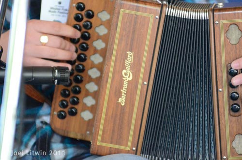 accordion2